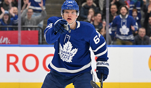 Kämpf v úzkých. Toronto mu odebralo plat, olympijský adept nehraje. Co bude dál?