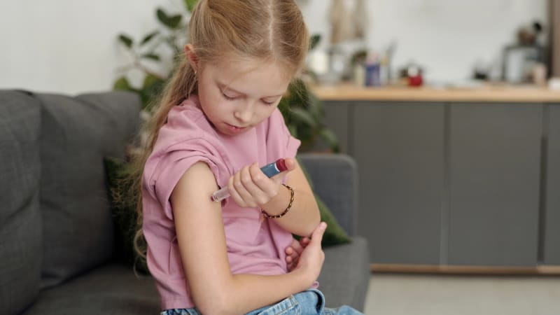 Cukrovka u dětí je traumatizující, říká mladá diabetička. Naději dává nový lék