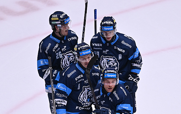 ONLINE: Liberec vede v Třinci, Kometu čeká  ve šlágru Sparta. Pardubice hostí Boleslav