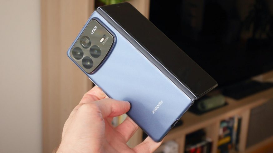 Třetí do party? Xiaomi pracuje na nadvakrát ohebné skládačce