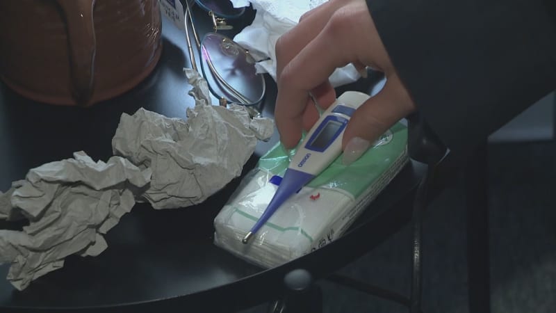 Češi se často léčí doma sami. Užívání léků bez konzultace s lékařem je ale rizikové