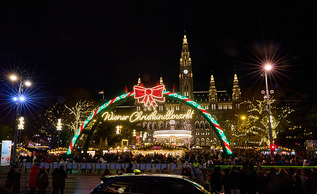 Vánoční trhy ve Vídni 2025: Ceny, termíny i mapa. Vše, co potřebujete vědět
