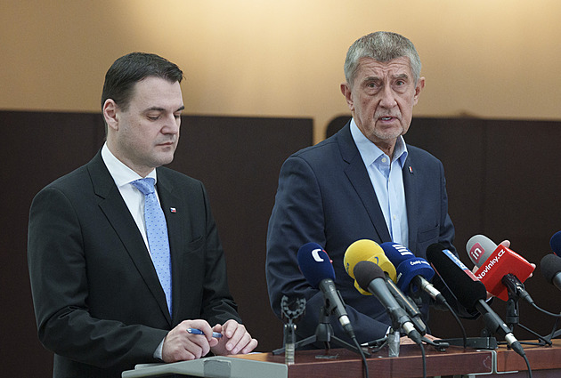 Počkáme na postoj spojenců, řekl Babiš k Trumpově pozvánce do Rady míru