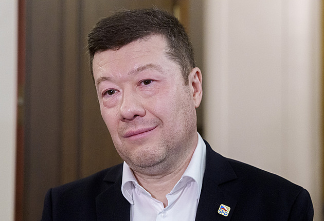 Další marný pokus sesadit Okamuru. Je hlásnou troubou Kremlu, řekl šéf TOP 09