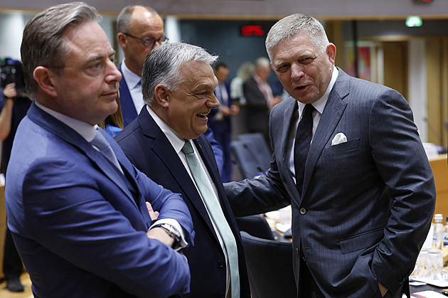 Když Ficovi hrozila basa, na hranicích už na něj čekalo Orbánovo auto, tvrdí Magyar