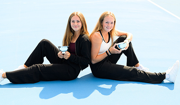 České finále juniorské čtyřhry na Australian Open ovládly sestry Kovačkovy