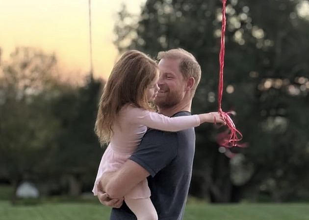 Ta vyrostla! Meghan se na Valentýna pochlubila fotkou princezny Lilibet