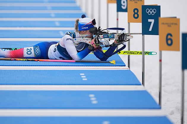 Biatlon na ZOH ONLINE: Stíhací závod žen, Voborníková jede o první desítku