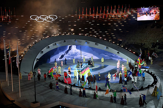 Zakončení ZOH ONLINE: Češi jsou už na ploše, Veronou znějí italské hity