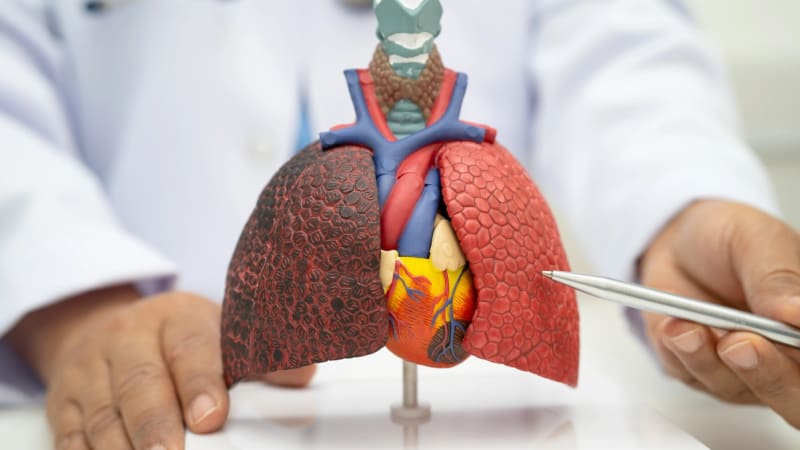 Obrovské selhání lékaře. Záchranář Tomáš bojuje kvůli chybě svého kolegy o život