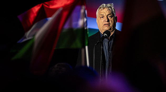 Orbánovi tečou nervy. Do volebního finiše povolal svou „černou gardu“