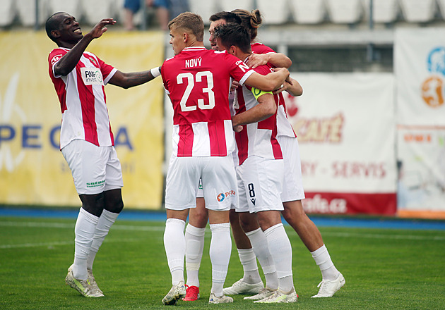 Žižkov neudržel vedení, bodovanou sérii ale prodloužil. Sparta padla v Budějovicích