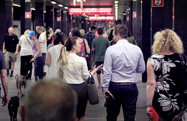 Dětí ubývá, metropole roste jen díky migraci. Loni nejvíce v Praze 5 a 9