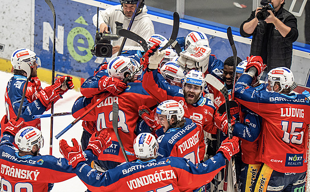 Pardubice - Sparta 1:0. Domácí jsou potřetí v řadě ve finále, rozhodla hrubka Krejčíka