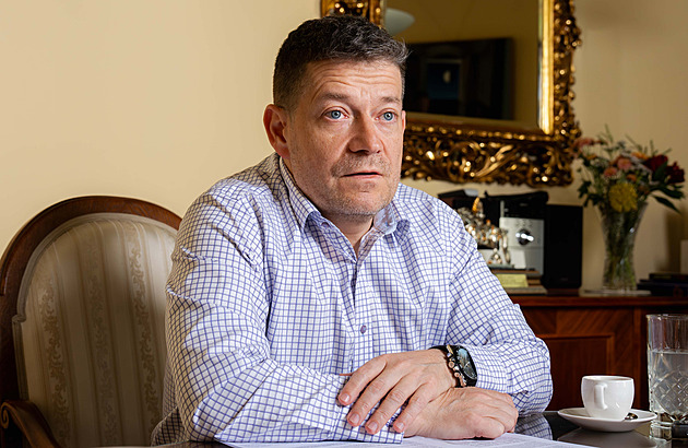 Nacher o poplatcích: Seniorům a firmám je odpustíme ještě letos, náhrada nebude