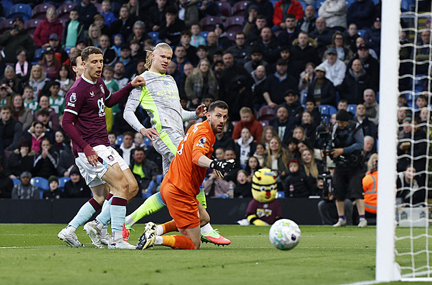 ONLINE: City vede v Burnley, může dohnat první Arsenal. V akci i Bournemouth