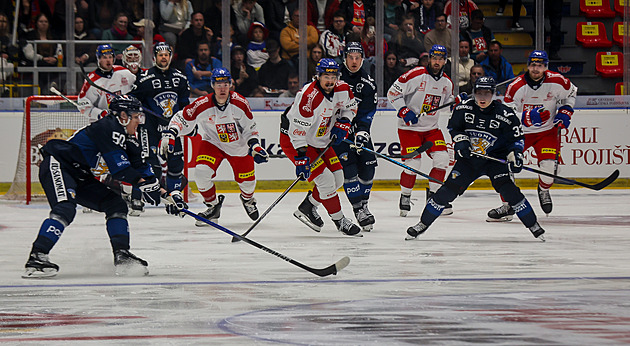 Česko - Finsko 3:2. Dorážkou rozhodl Filip, zraněný Špaček zápas nedohrál