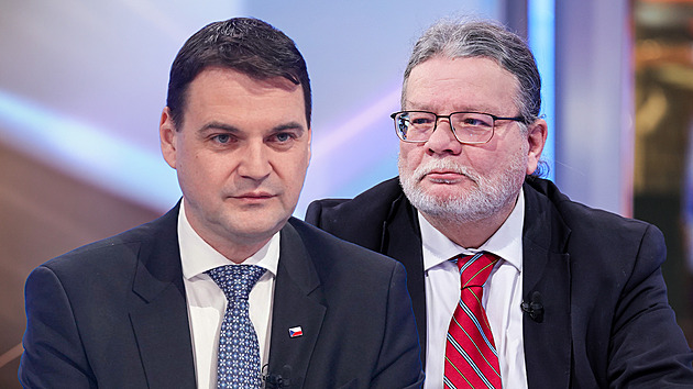 Summit není cvičení lampasáků, řekl Macinka. Je to prezident! reagoval Vondra