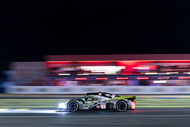 Vítězové, smolaři i absolutní nováčci. Kteří bývalí piloti formule 1 jedou Le Mans?