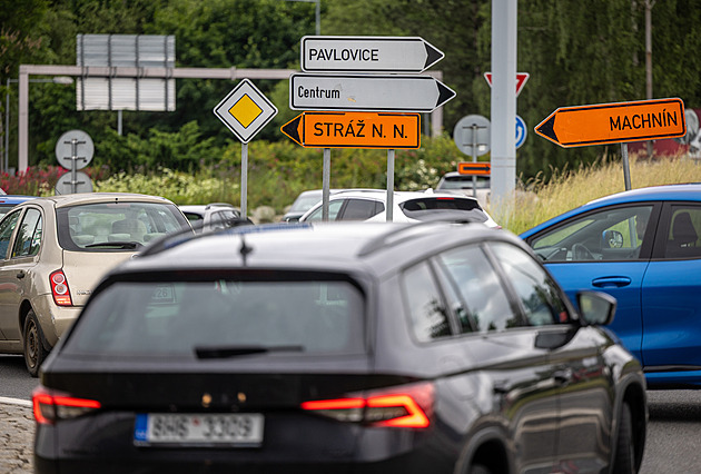 Uzavírka u „sněhuláka“ ucpala Liberec, skutečný test ale teprve přijde